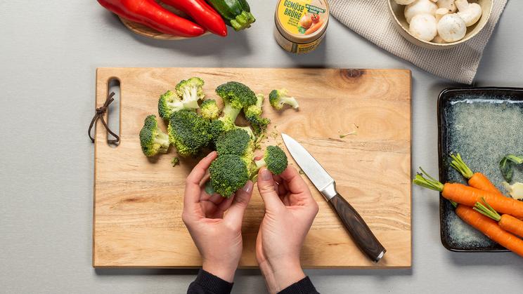 Gefüllte Süßkartoffel mit Gemüse