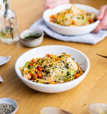 Glasnudelsalat mit Korianderöl