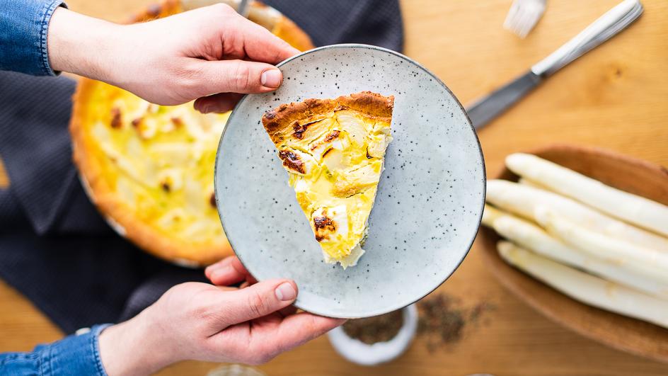 Spargeltarte mit Lauch und Feta