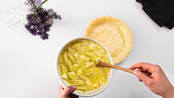 Spargeltarte mit Lauch und Feta