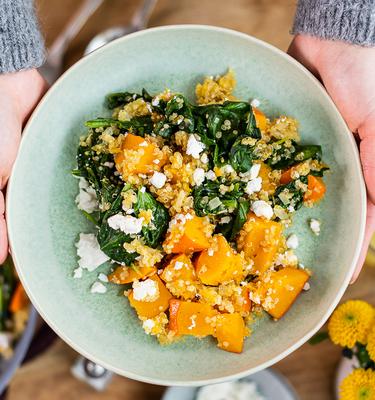 Quinoa-Kürbis-Pfanne mit Spinat