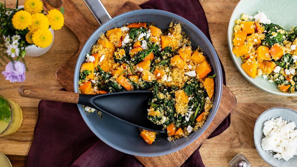 Quinoa-Kürbis-Pfanne mit Spinat