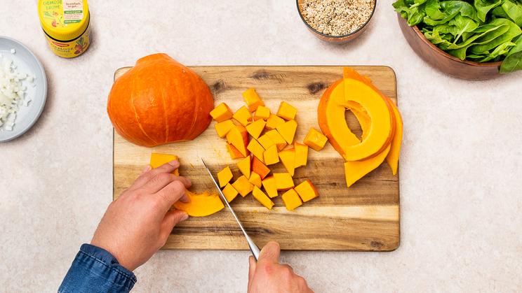 Quinoa-Kürbis-Pfanne mit Spinat