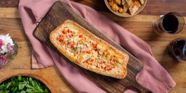 Gefülltes Raclette-Brot