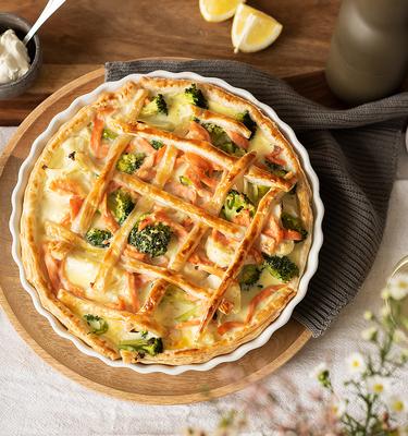 Broccoli-Blumenkohl-Tarte mit Räucherlachs