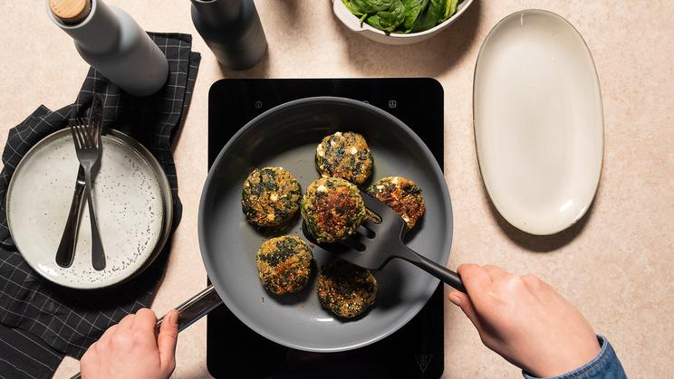 Quinoa Spinat Bratling mit Feta