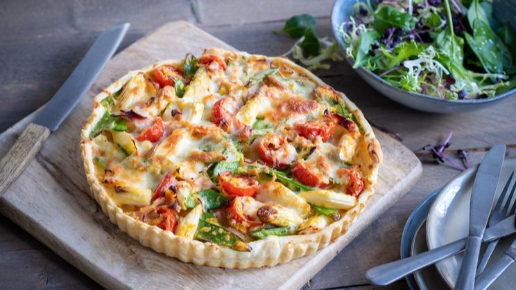 Spargel-Zuckerschoten-Quiche