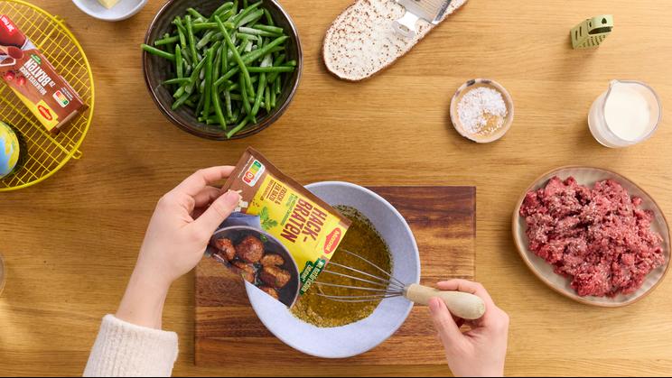 Gefüllte Hackbällchen mit Pastinaken-Kartoffel-Püree