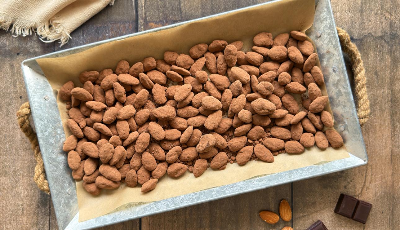 Almendras con chocolate negro