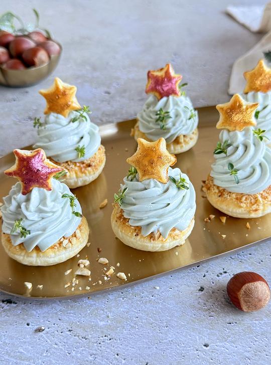 Arbolitos de hojaldre y queso azul