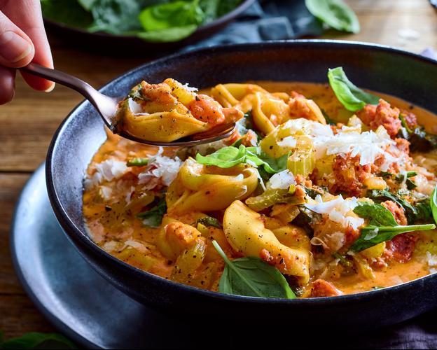 Tortellini-Suppe
