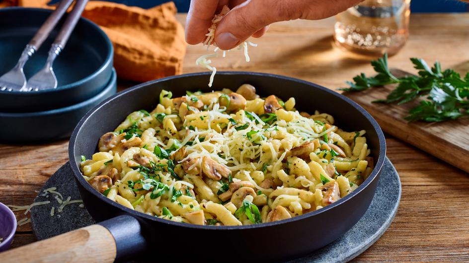 Champignon-Spätzle-Pfanne: Schnell &amp; Einfach | maggi.de