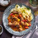 Gulasch mit grünem Pfeffer