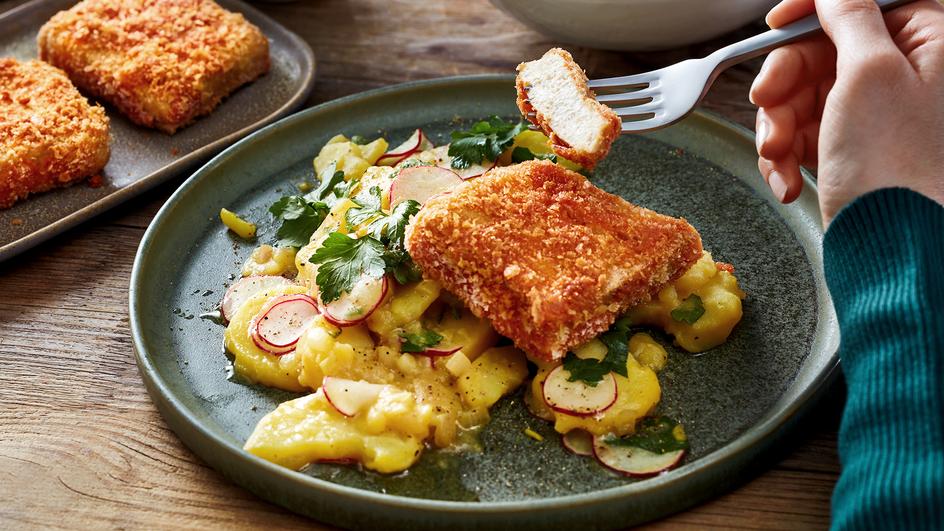 Veganes Schnitzel mit Kartoffelsalat