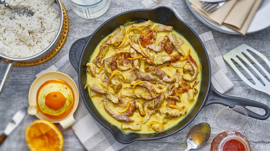 Fruchtiges Curry-Geschnetzeltes mit Sahne | maggi.de