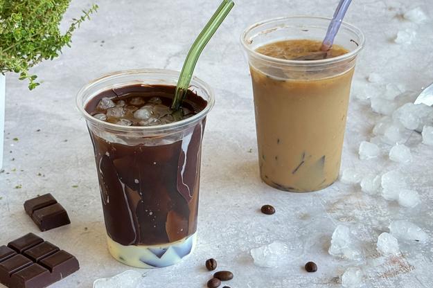 Café bombón con chocolate crujiente