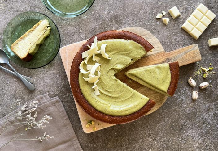 Cheesecake de pistacho y chocolate blanco en freidora de aire