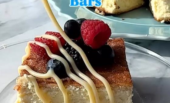 Cheesecake Churro Bars