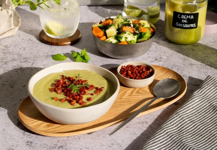 Crema de guisantes con jamón