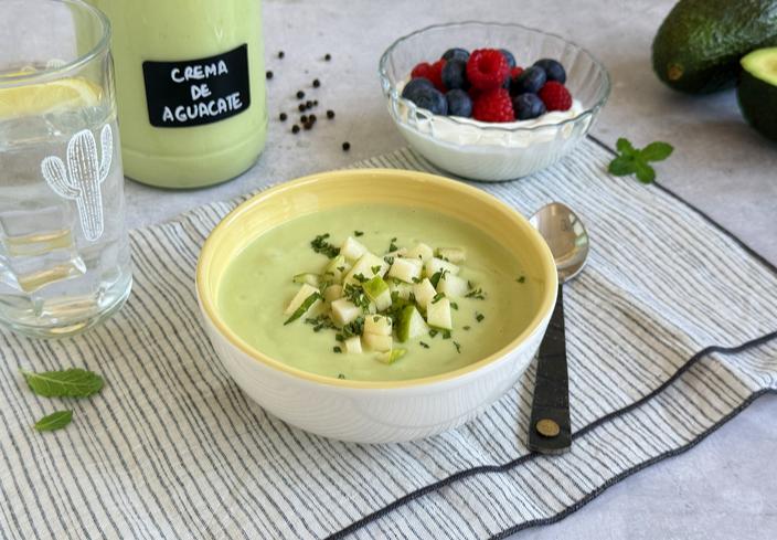 Crema fría de aguacate