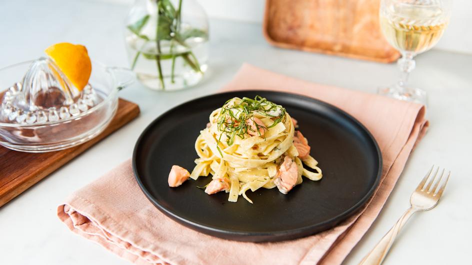 Pasta mit Lachs-Sahne-Sauce