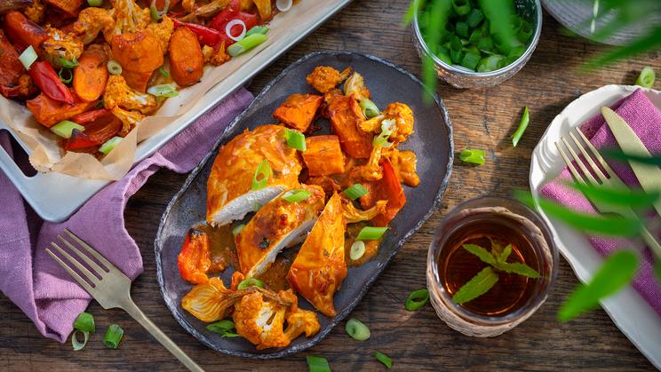 Tandoori-Hähnchen mit Ofengemüse