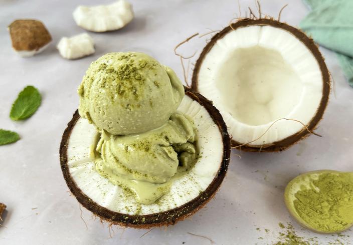 Helado de coco y matcha