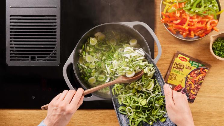 Paprika-Hack-Pfanne mit Reis