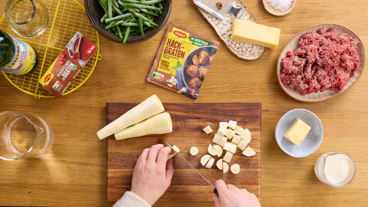 Gefüllte Hackbällchen mit Pastinaken-Kartoffel-Püree
