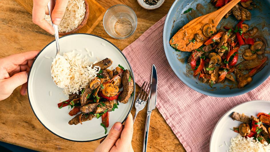 Gemüse-Champignon-Pfanne mit Filetstreifen