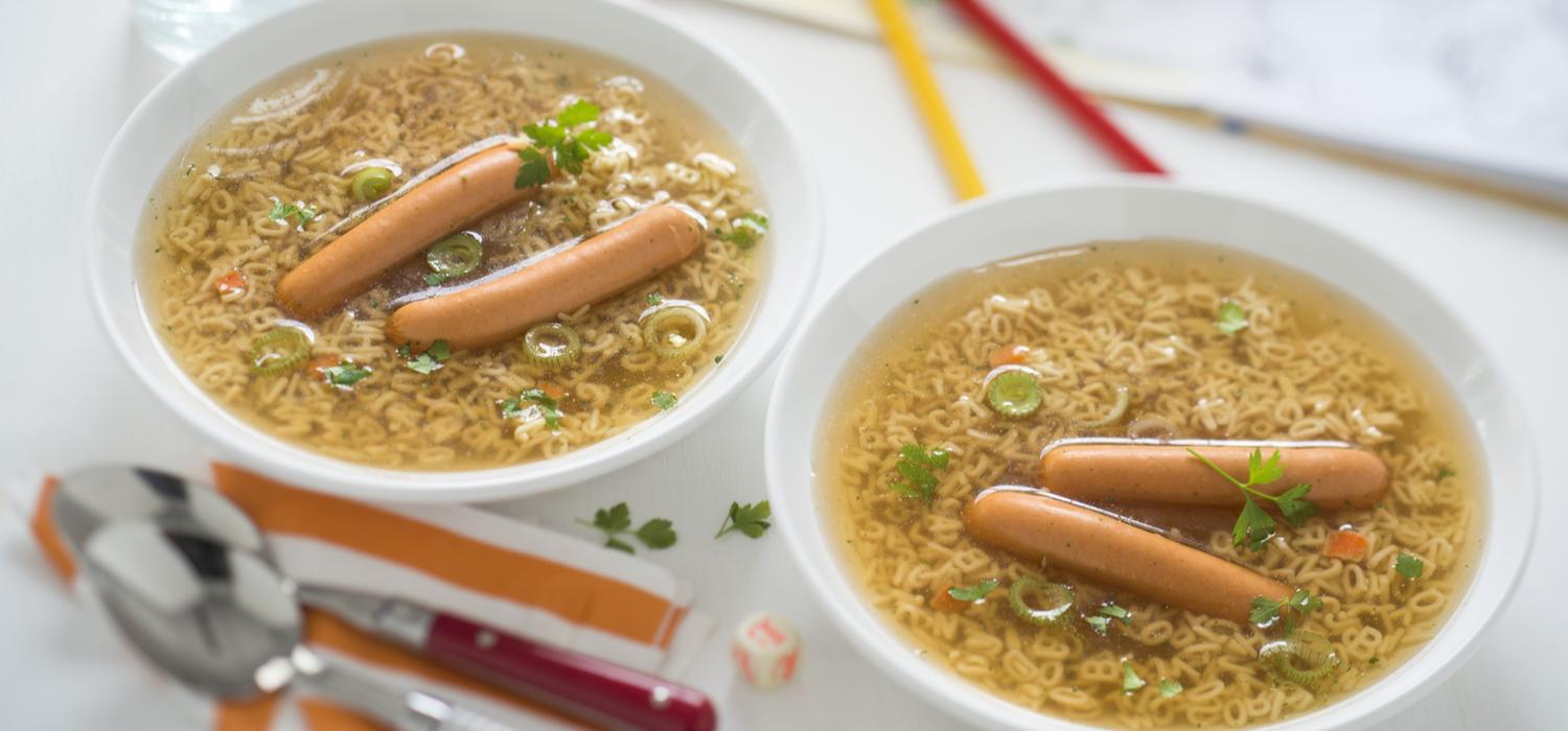 Buchstabensuppe mit Würstchen | maggi.de