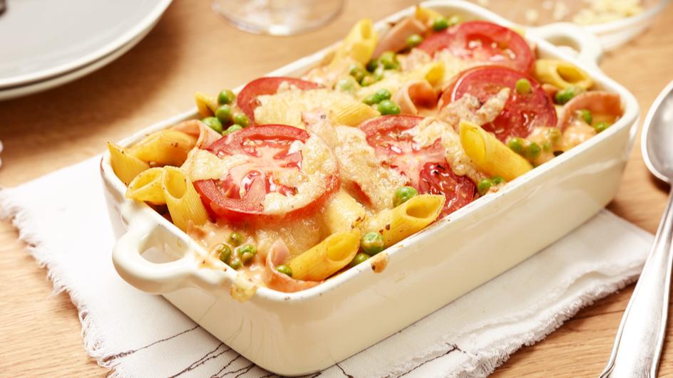 Penne-Gratin mit Schinken und Erbsen