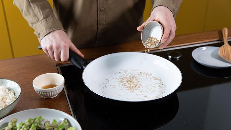 Teriyaki-Lachs mit Spargel | maggi.de