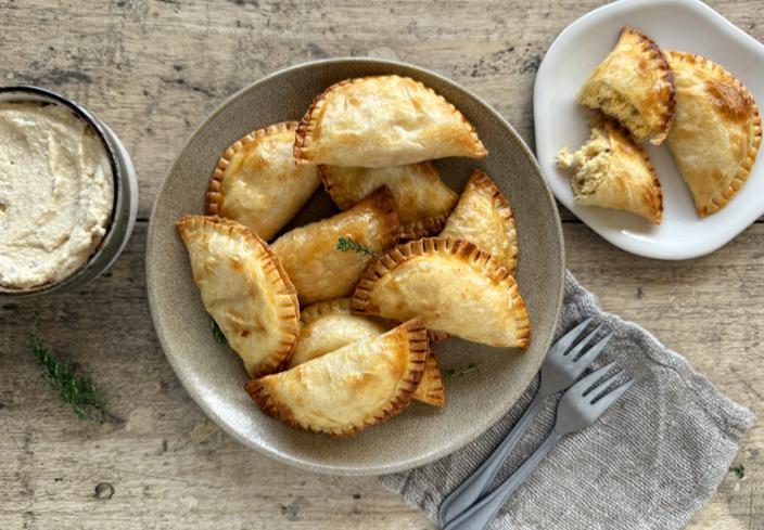 Empanadillas rellenas de crema de anchoas