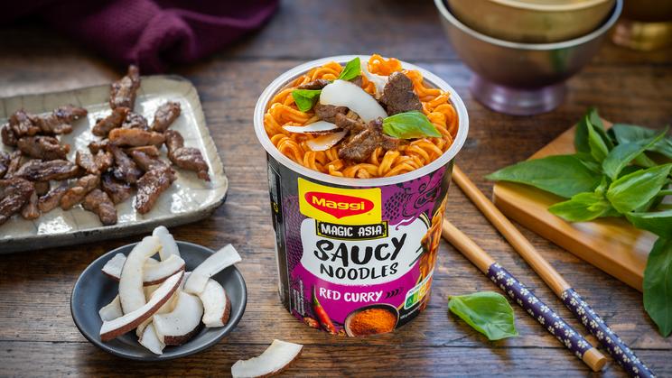 Saucy Noodles Red Curry mit Rindfleisch