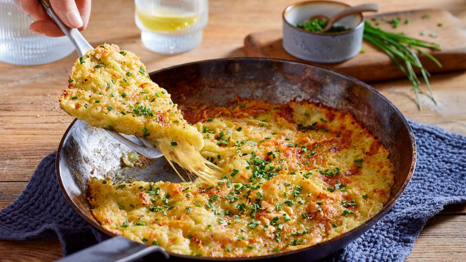 Kartoffel-Käse-Rösti: Schweizer Klassiker | maggi.de