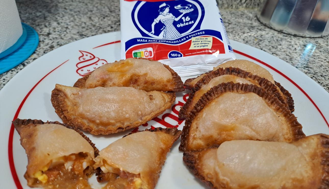 Empanadillas de salchichas,pisto y queso rumano de Jesus Sanchez de Talavera de la Reina (Toledo)