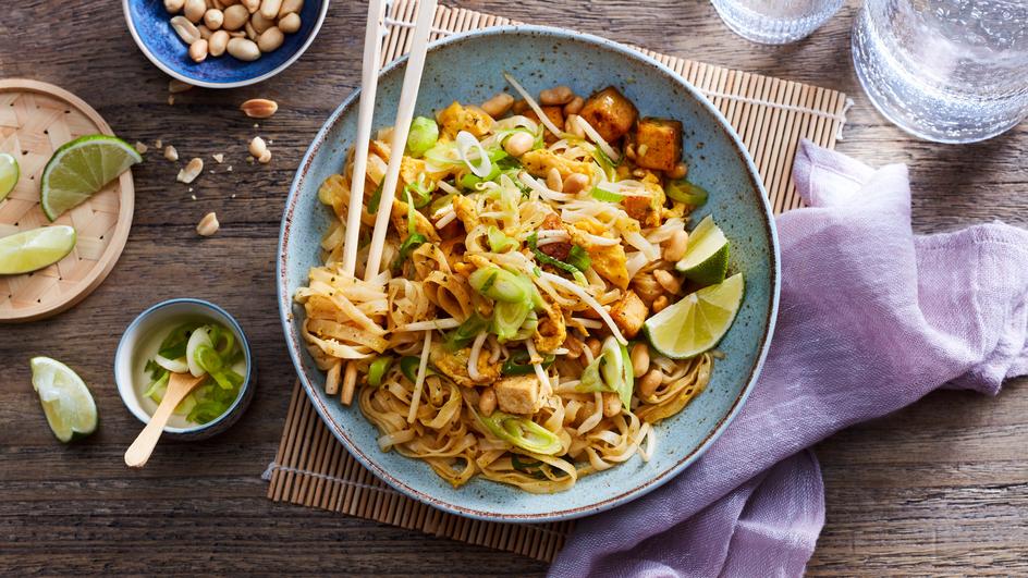 Reisbandnudeln mit Tofu (Pad Thai-Style)