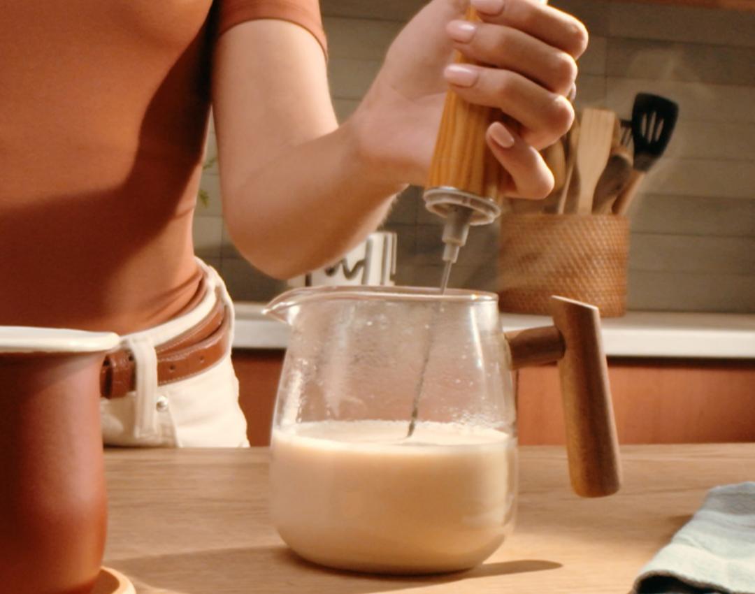 Latte cremoso de avellanas