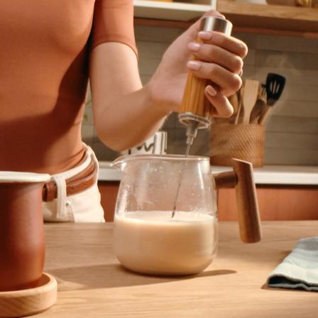Latte cremoso de avellanas