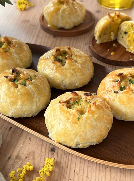 Hojaldres de bacalao à brás