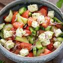 Griechischer Tomaten-Gurken-Feta-Salat