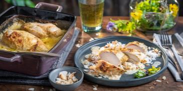 Zwiebel-Sahne-Hähnchen mit Mandelreis