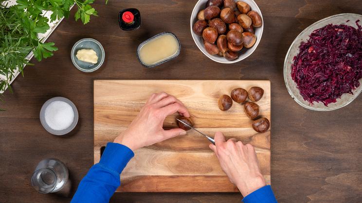 Apfel-Rotkohl mit glasierten Maronen
