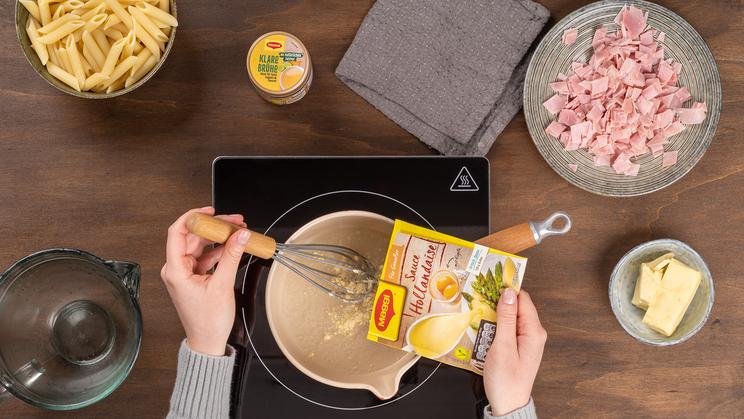 Penne mit Spargel-Schinken-Sauce