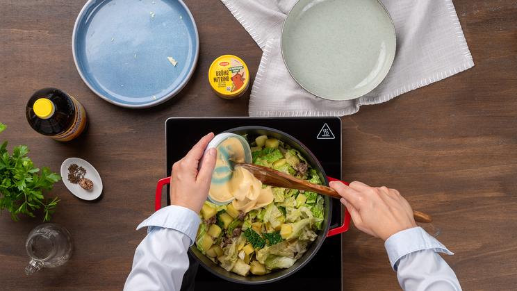 Wirsing-Kartoffel-Eintopf mit Hackfleisch