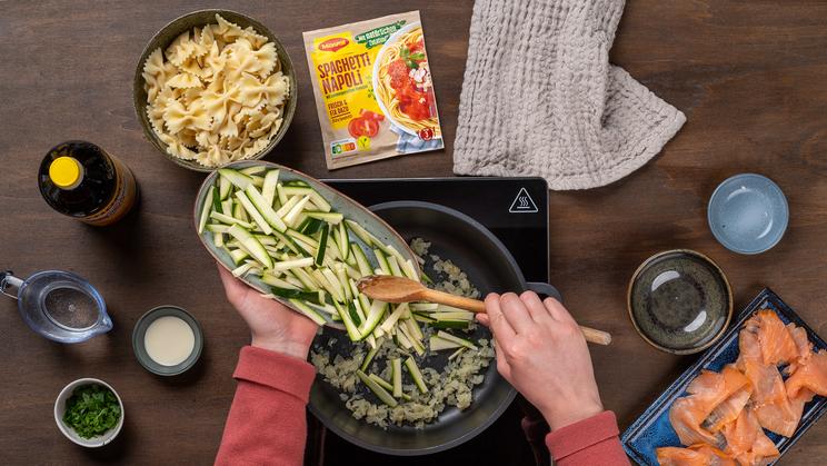 Farfalle mit Räucherlachs
