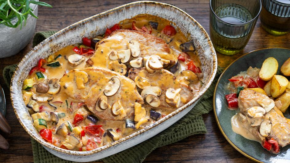 Jäger-Schnitzel mit Ratatouille-Gemüse