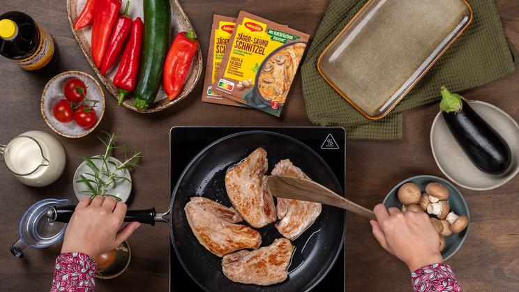 Jäger-Schnitzel mit Ratatouille-Gemüse