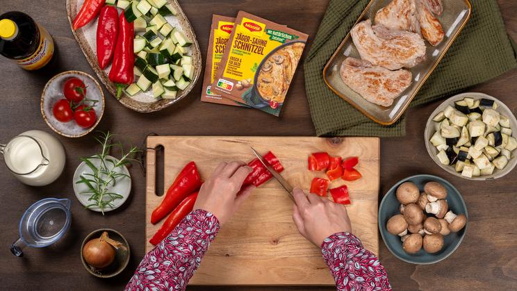 Jäger-Schnitzel mit Ratatouille-Gemüse